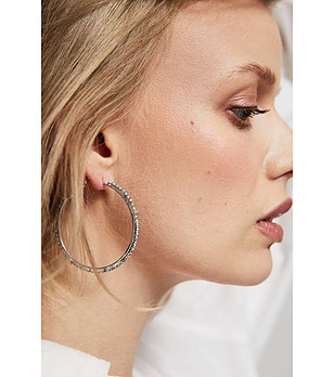 Сребристи дамски обеци с камъчета снимка