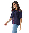 Ефектна дамска памучна блуза с къси ръкави и традиционни мотиви в тъмносин цвят-2 снимка