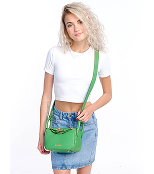 Зелена дамска чанта от естествена кожа Hilaria снимка