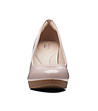 Дамски обувки на ток в цвят пудра с гланцов ефект за широко стъпало-3 снимка