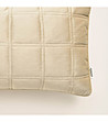 Кремава продълговата калъфка за възглавница с декоративни шевове Colette 30x50 см-1 снимка