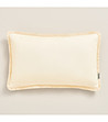 Кремава продълговата калъфка за възглавница с ресни Boca Chica 30x50 см-0 снимка
