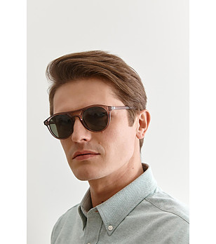 Кафяви мъжки слънчеви очила с поляризация снимка