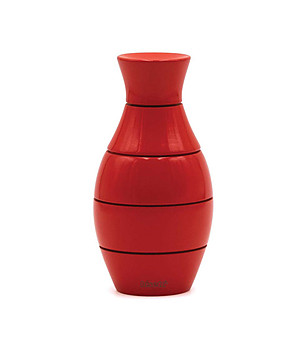 Червена мелничка за подправки с дизайн Vase снимка