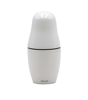 Бяла лакирана мелничка за подправки с дизайн Matryoshka 17 см снимка