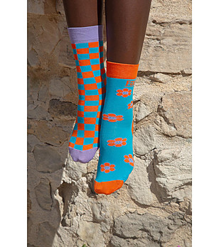 Дамски чорапи в синьо, оранжево и лилаво Lalima снимка