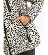 Дамско яке в бяло и черно с леопардов принт Natoli-4 снимка
