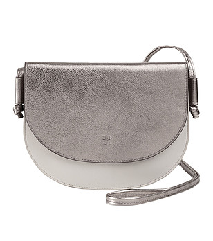 Кожена дамска чанта в сребристо Altea снимка