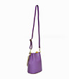Дамска кожена чанта със златиста верижка Andrina в нюанс на цвят виолет-2 снимка