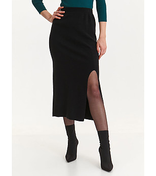 Черна дълга пола от фино плетиво  снимка
