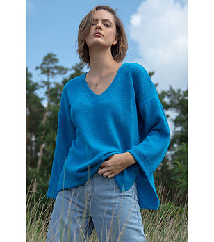 Дамски пуловер в синьо Riatta снимка
