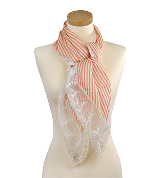 Дамски шал в бяло и оранжево Ena снимка