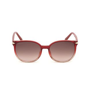 Дамски слънчеви очила в червен нюанс снимка