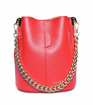 Червена дамска чанта от естествена кожа с верижка Andrina снимка