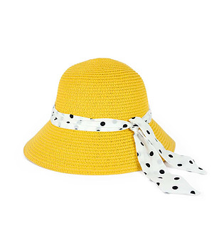 Жълта дамска шапка с лента на точки Vitoria снимка