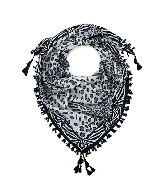Дамски шал с леопардов принт в сиво и черно Wild fringes снимка