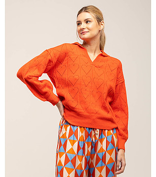 Дамски оранжев пуловер на сърца снимка