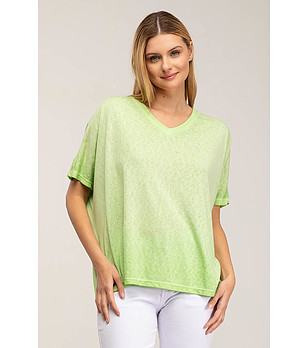 Памучна дамска светлозелена блуза снимка