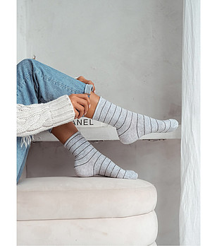 Сиви unisex чорапи на райе снимка