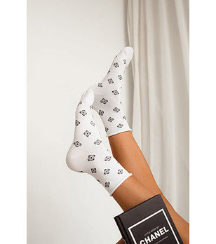 Бели unisex чорапи с фигурални мотиви снимка