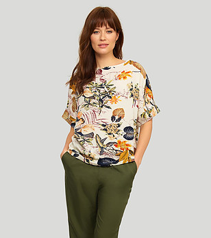 Дамска многоцветна блуза с принт Chica снимка