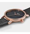 Дамски часовник в розовозлатисто и черно-2 снимка