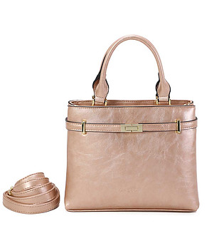 Дамска малка чанта в цвят мока със златист нюанс  Esta снимка