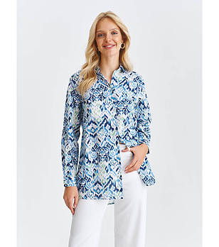 Памучна дамска риза в синьо и бяло снимка