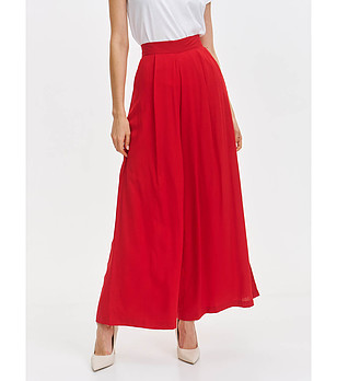 Червен дамски панталон  снимка