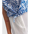 Ефектна дамска блуза в бяло и синьо с ефектен принт-2 снимка