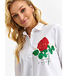 Бяла памучна дамска риза с щампа-2 снимка