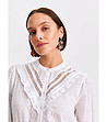 Бяла памучна дамска риза с къдрички-2 снимка