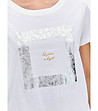 Бяла памучна тениска със сребриста декорация-2 снимка