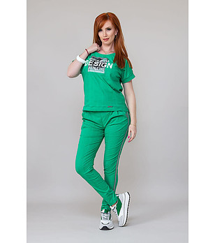 Спортен комплект от блуза и панталон в зелено снимка