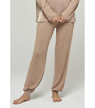 Бежово долнище на пижама Easy Pace снимка