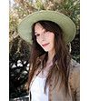 Дамска шапка в цвят маслина с периферия-3 снимка