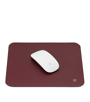 Подложка за мишка от естествена кожа в бургунд снимка