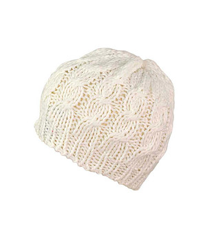 Бяла дамска шапка с плетеници снимка
