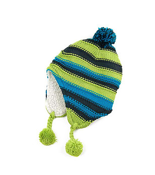 Детска зимна шапка в зелени и сини нюанси снимка