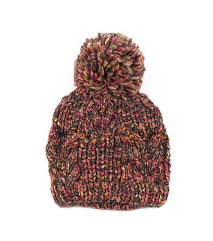 Многоцветна шапка с помпон снимка