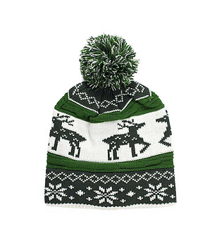 Зимна шапка в зелено и бяло снимка