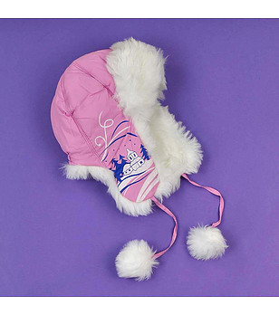 Розова детска шапка ушанка с щампа снимка