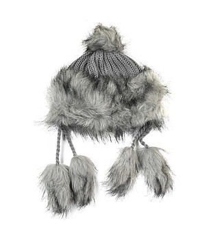 Дамска шапка в сиво с пухчета снимка