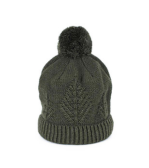 Дамска зимна шапка в цвят маслина с помпон снимка