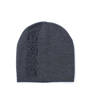 Дамска шапка в цвят графит снимка