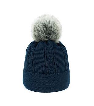 Тъмносиня дамска шапка с пухкав помпон снимка