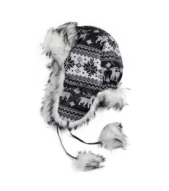 Дамска шапка ушанка със зимни мотиви в тъмнокафяво снимка