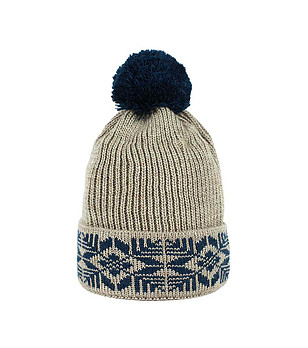 Зимна шапка в бежово и тъмносиньо снимка