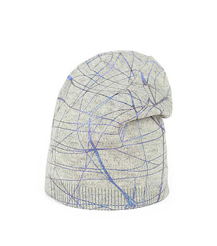 Дамска шапка в сиво и лилаво снимка