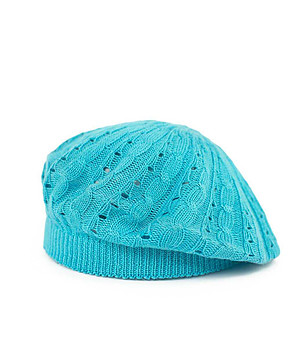 Ажурна дамска барета в тюркоаз снимка
